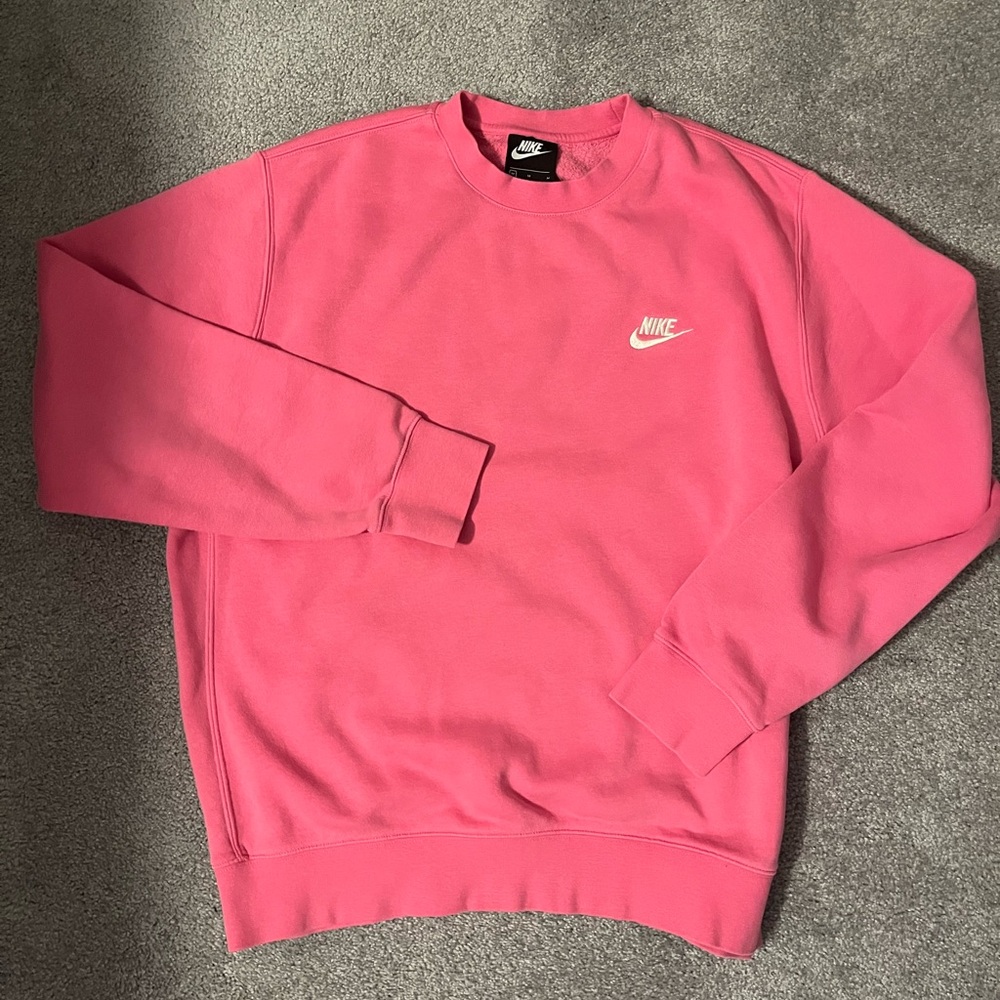 Nike club fleece crew in hot pink - size medium!